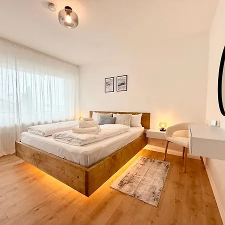 3 Bedroom Kostenloser Parkplatz, Wlan, Balkon