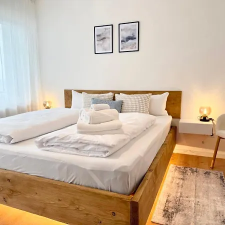 3 Bedroom Kostenloser Parkplatz, Wlan, Balkon