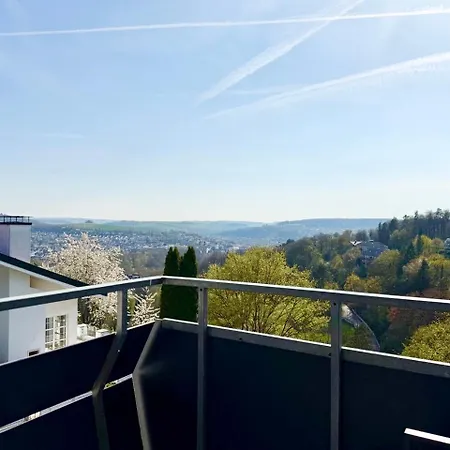3 Bedroom Kostenloser Parkplatz, Wlan, Balkon Apartamento *
