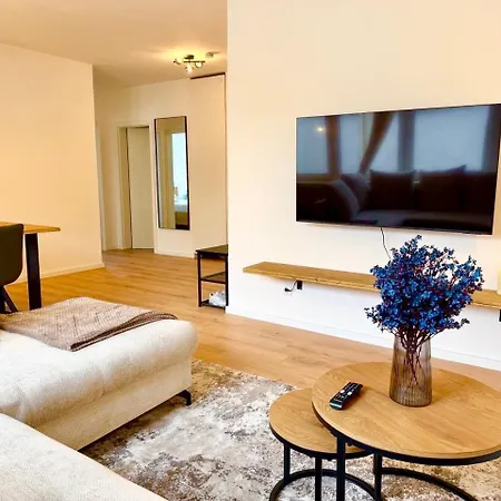 Apartamento 3 Bedroom Kostenloser Parkplatz, Wlan, Balkon